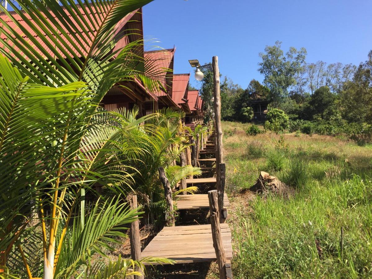 Tree Lodge Сенмонором Екстер'єр фото