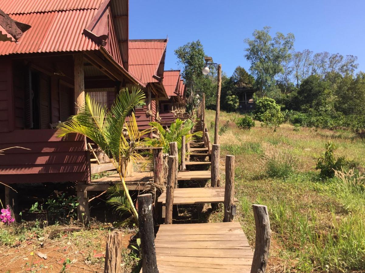 Tree Lodge Сенмонором Екстер'єр фото